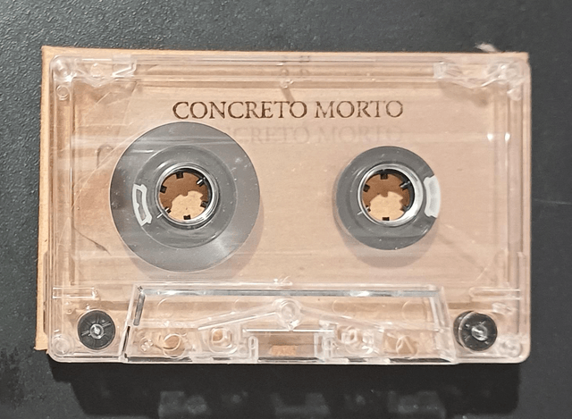 Concreto Morto – Viver só

